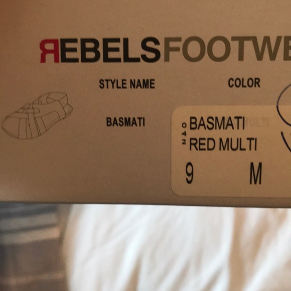 Multi-color patterned sandals. Size 9! - Picture 4 of 4